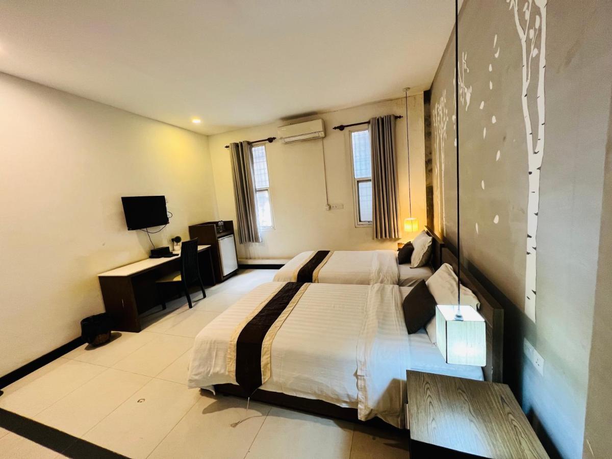 อาซิบัน คีย์ บูทิก โฮเต็ล Hotel พนมเปญ ภายนอก รูปภาพ