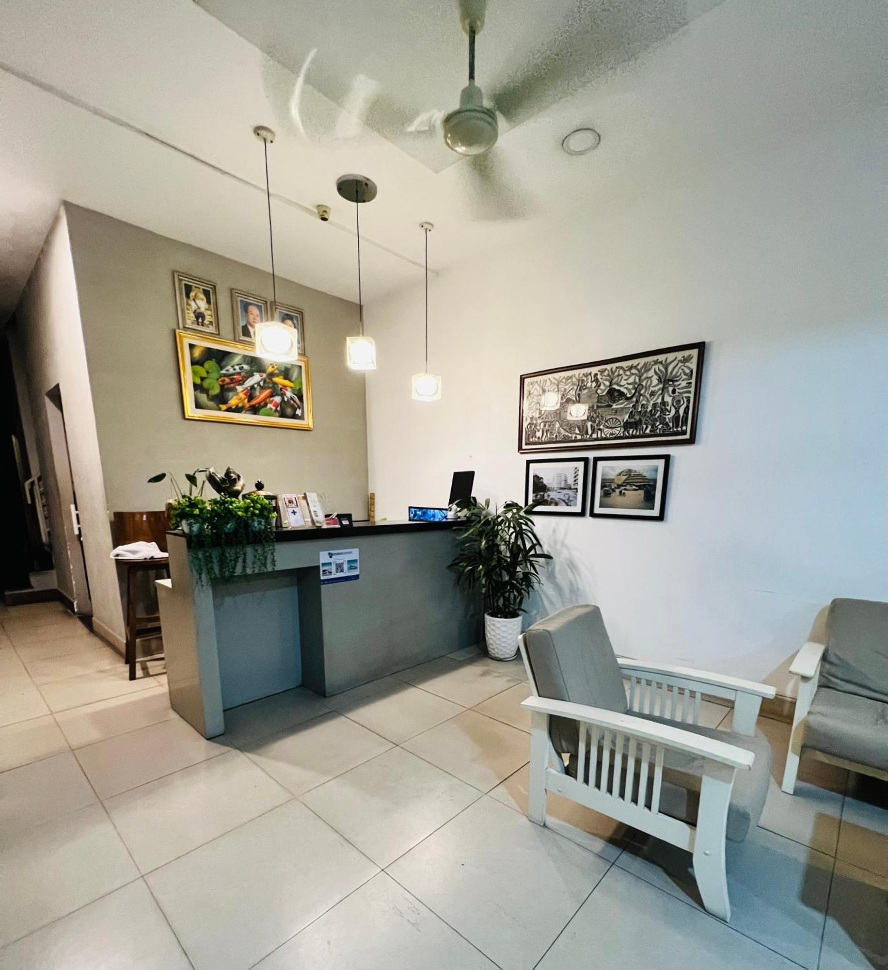 อาซิบัน คีย์ บูทิก โฮเต็ล Hotel พนมเปญ ภายนอก รูปภาพ