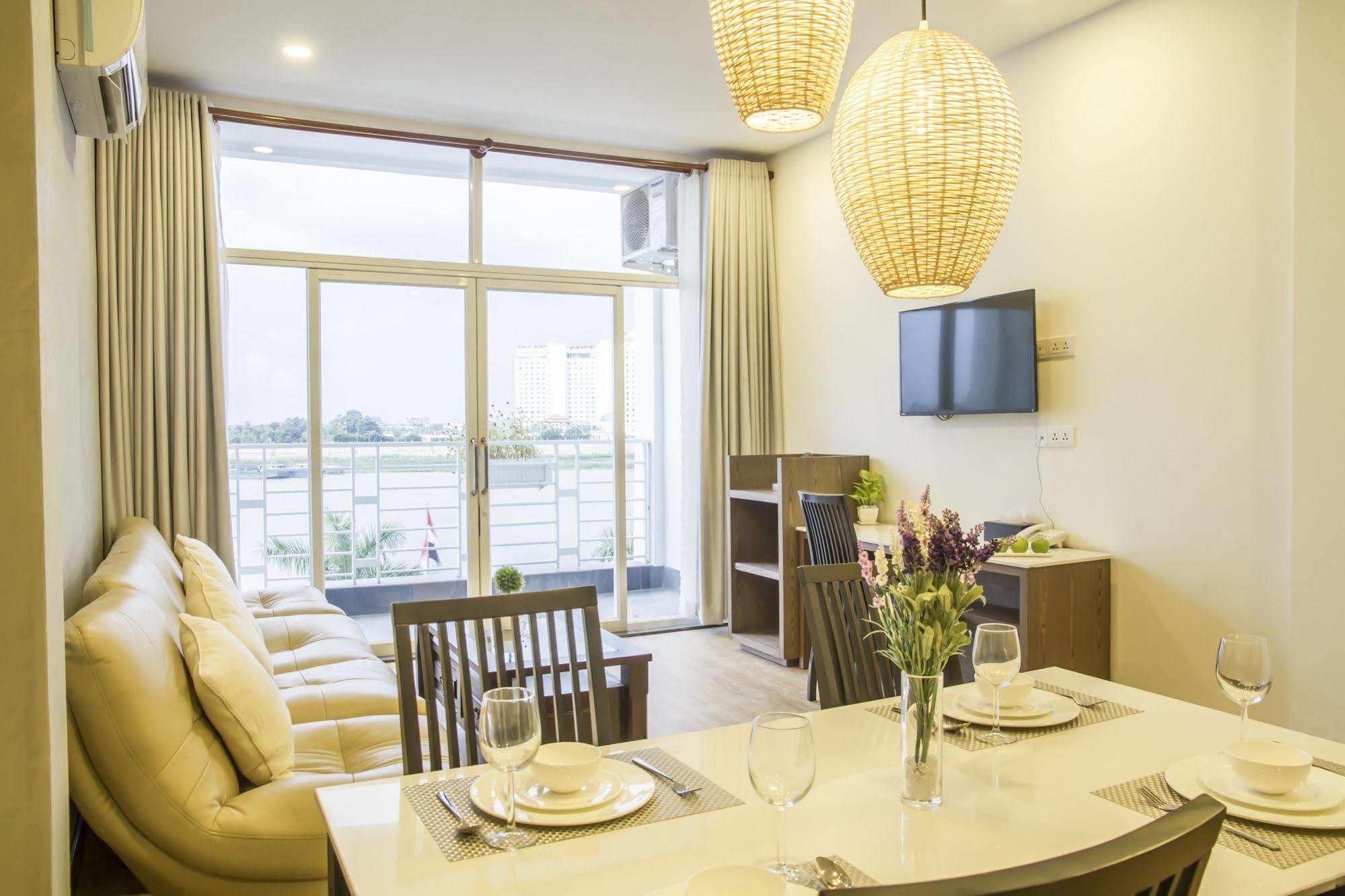 อาซิบัน คีย์ บูทิก โฮเต็ล Hotel พนมเปญ ภายนอก รูปภาพ