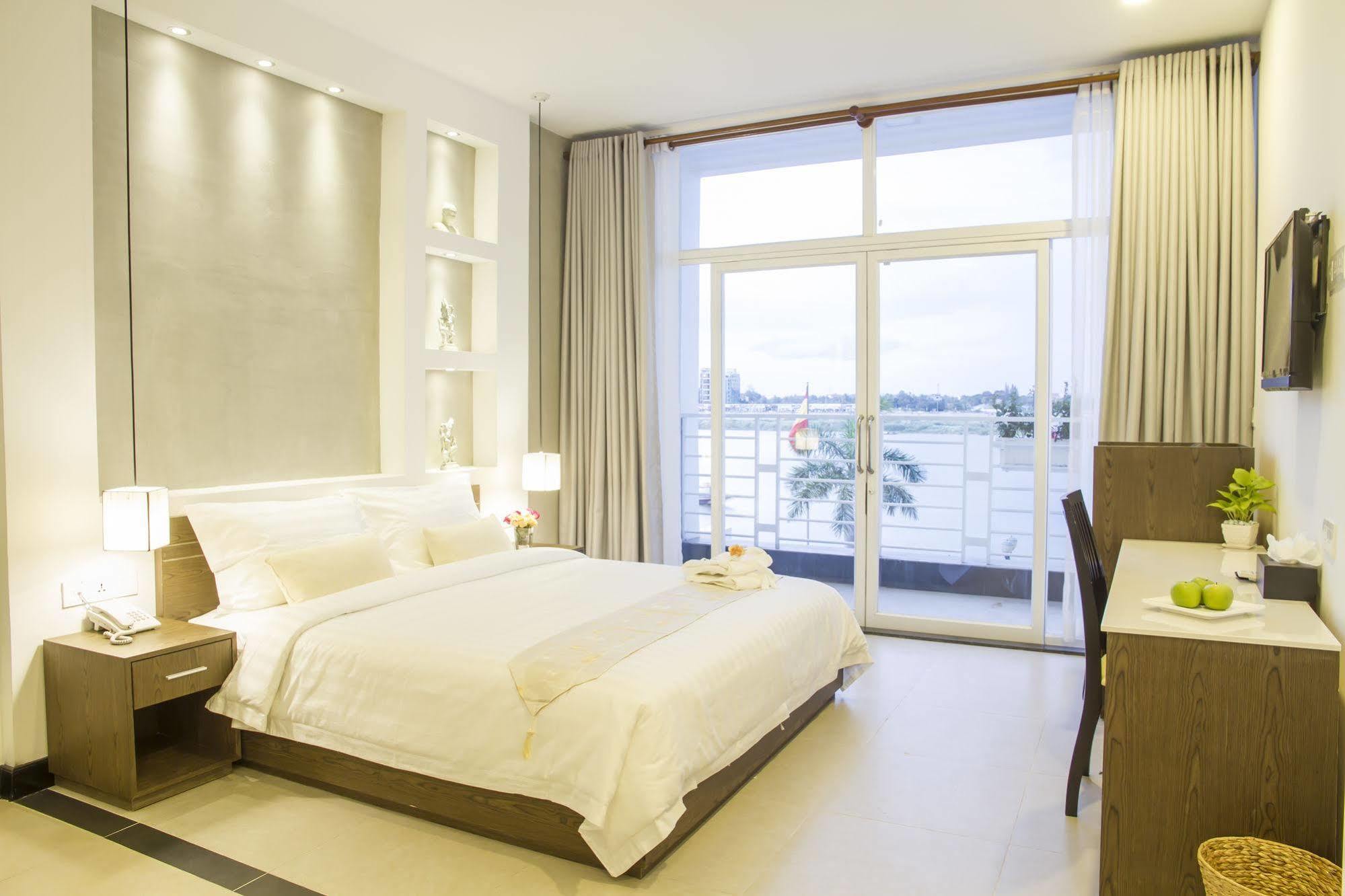 อาซิบัน คีย์ บูทิก โฮเต็ล Hotel พนมเปญ ภายนอก รูปภาพ