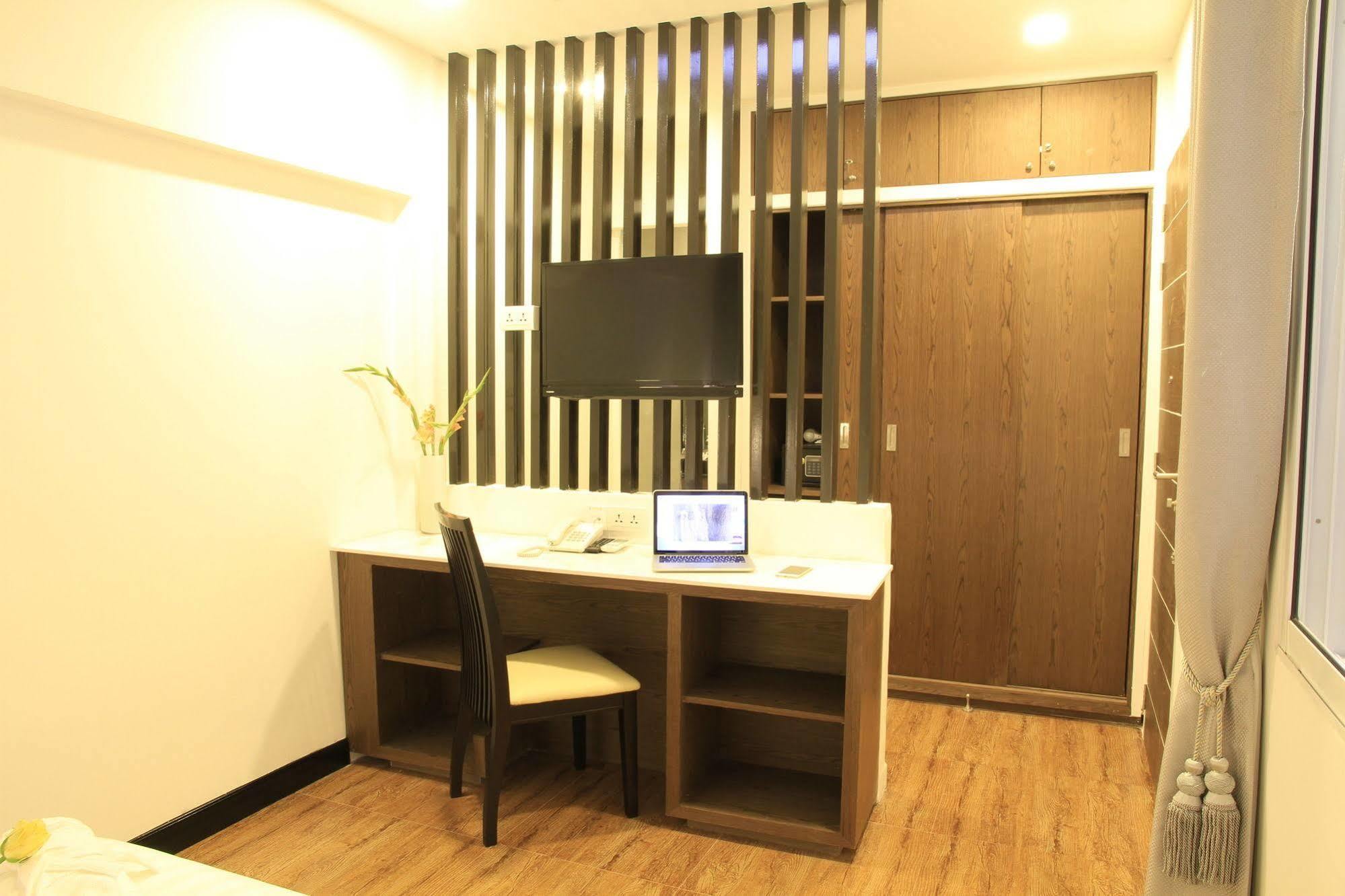 อาซิบัน คีย์ บูทิก โฮเต็ล Hotel พนมเปญ ภายนอก รูปภาพ